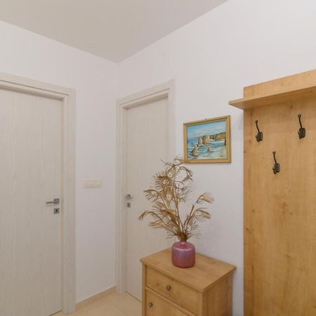Apartamento Apartman Iskra Rijeka Exterior foto